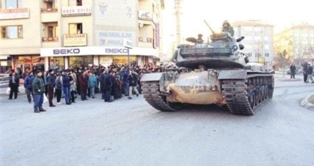 Kemalistler 28 Şubat Zulmünün Üstünü Örtmek İstiyor