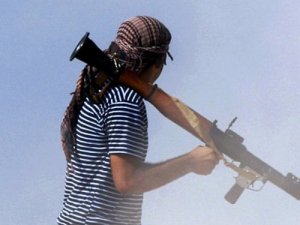 Lübnan Suriye sınırında roket saldırısı