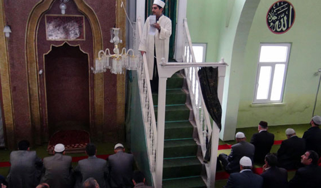 Diyanet Kürtçe Hutbe Yazdı, Okuttu...