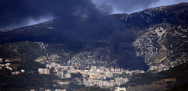 Suriye rejiminden Rakka'ya bombalı saldırı