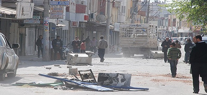 Sonuçtan Memnun Olmayan Sokağa Dökülüyor!