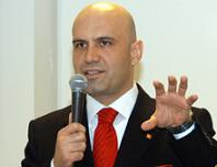 Polis Turhan Çömez'i Arıyor