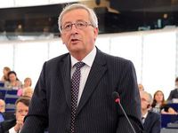 Juncker AB Komisyonu Başkanı oldu