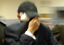 Tecavüzcüyü Güya Yargılıyorlar