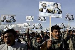 Afganlılar Eski Liderlerine Sahip Çıktı