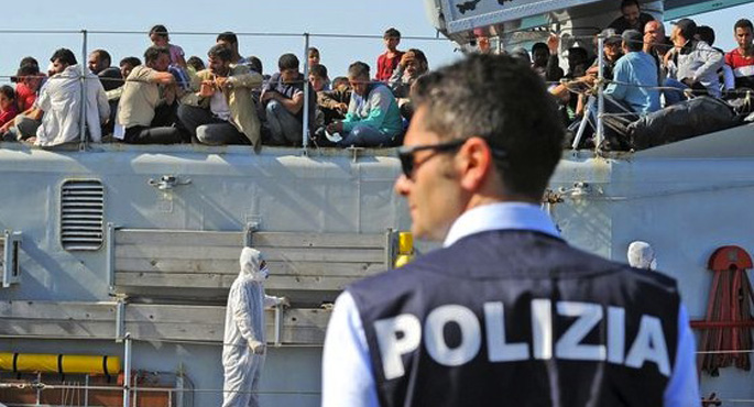 Alman bakandan İtalya'ya göçmen suçlaması