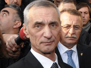 Cezaevinden Alan'a 850 TL'lik Hesap!