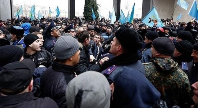 Kırım Tatar Milli Meclisi'ne baskın