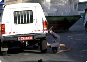 Yahudi Yerleşimcilerden Biri Aracıyla Filistinli Çocuğu Ezip Kaçtı