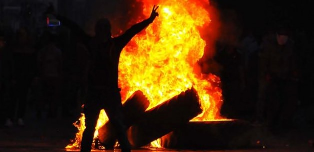 İstihbarat servisleri militanla kol kola...