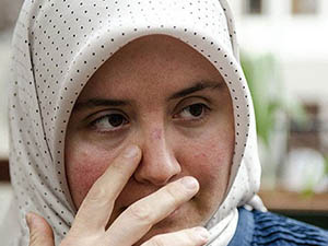 Başörtülü Kadına Çirkin Saldırı