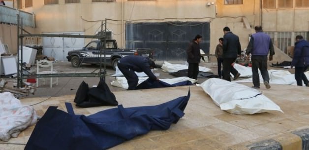 Suriye Rejimi IŞİD Kontrolündeki Rakka'yı Bombaladı