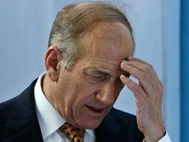 Olmert törende uyukladı