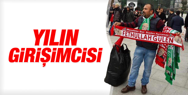 Adliye önünde Fethullah Gülen atkıları satılıyor