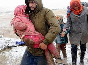 Suriye'de 8'i Çocuk 14 Kişi Donarak Öldü!