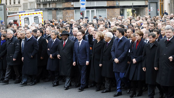 Ahlaksız, Müptezel ve Satılmışsınız!
