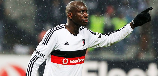 Demba Ba'dan ,Tüm Dünyaya 61:8 Mesajı
