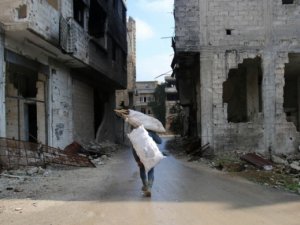 Isınmak İçin Mobilyaları Yaktılar