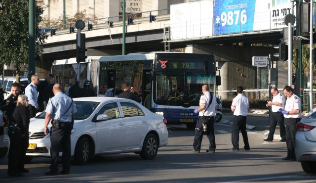 SONDAKİKA Tel Aviv'de 21 İsrailli Bıçaklandı