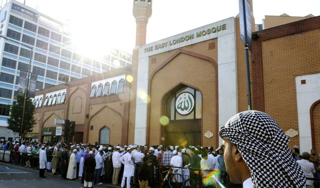 İngiltere'de "Camimi Ziyaret Et Günü"