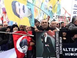 CHP ve PKK'dan 'Laiklik' Birlikteliği