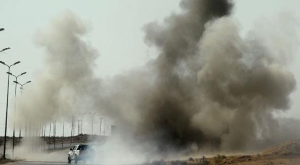 Pakistan'da Camiye Çirkin Saldırı