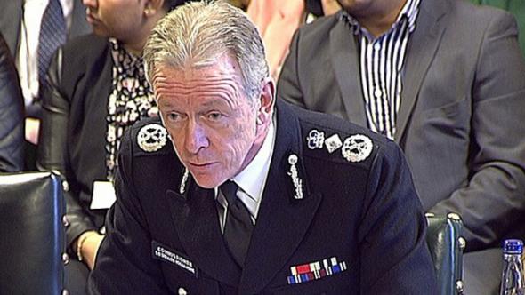 Londra Polisinden Özür