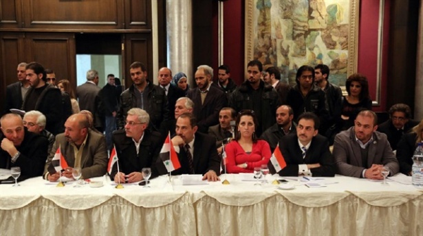 Suriye Rejimi  İle Muhalifler Moskova'da Görüşüyor