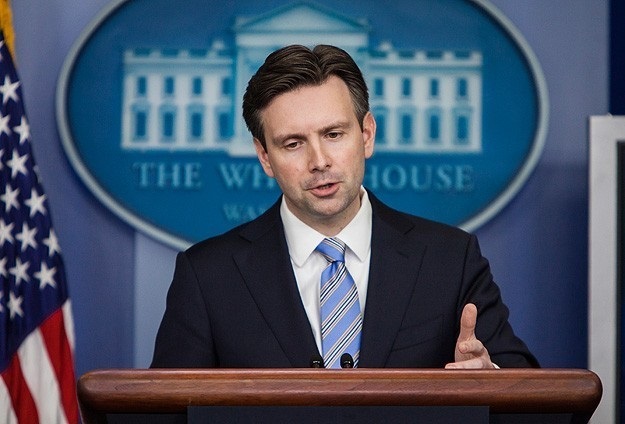 Beyaz Saray'dan Mursi'ye Cezayaİlk Tepki