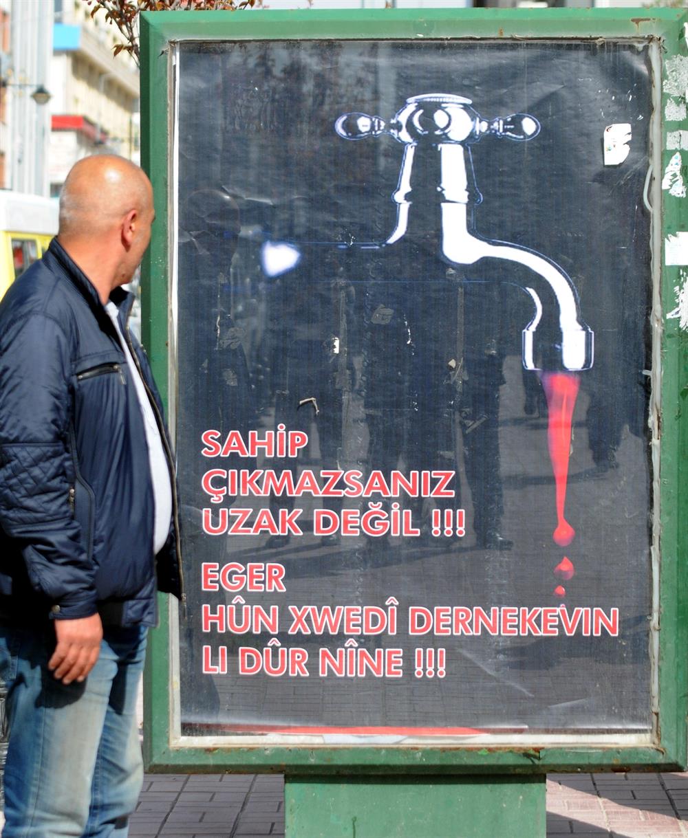 PKK'dan Kanlı Bilbord Reklamı