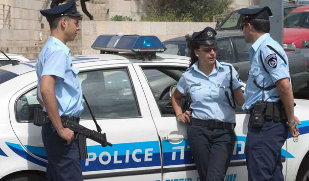 İşgal güçleri Filistin'de Döviz Bürolarını Bastı