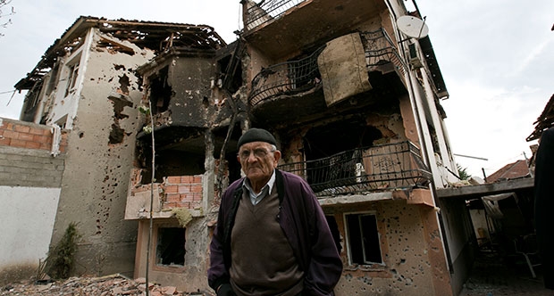 Rusya'dan Makedonya'da 'Renkli Devrim' Uyarısı