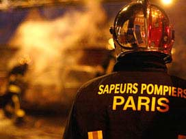 Paris metrosunda çatışma