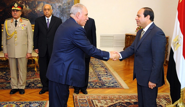 "Bizim Dışımızdakiler Köledir" Sözleri Tartışılıyor