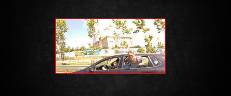 Kadıköy'de Başörtülü Kadınlara Hakaret