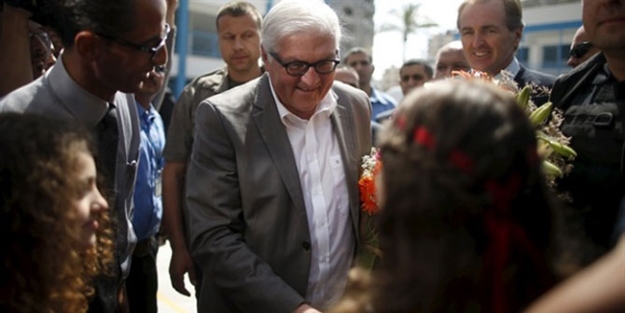 Alman Dışişleri Bakanı Atina'ya Gidiyor