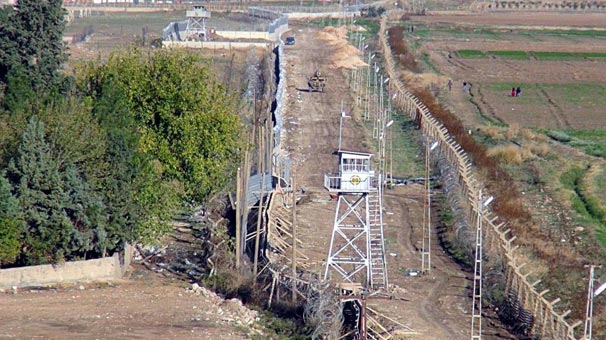 Suriye ve Irak Sınırına 330 km'lik Beton Duvar