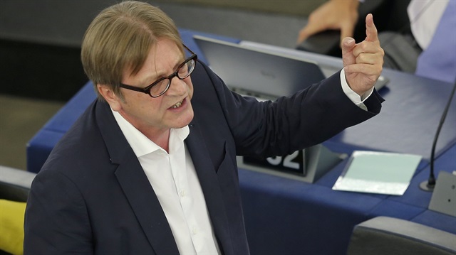 Çİprası Azarladılar