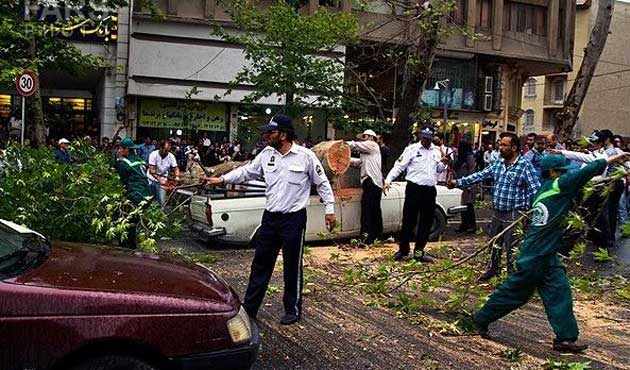 Tahran'da Kum Fırtınasında Beş kişi Öldü