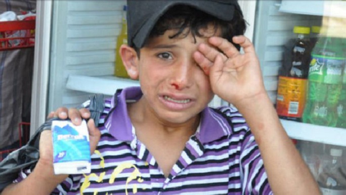 Suriyeli Çocuğa Esnaftan Dayak!