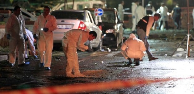İstanbul'daki Bombalı Saldırıdan Pis Kokular Geliyor