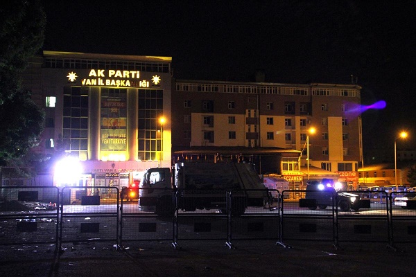 Sırt Çantasında Bomba Bulundu