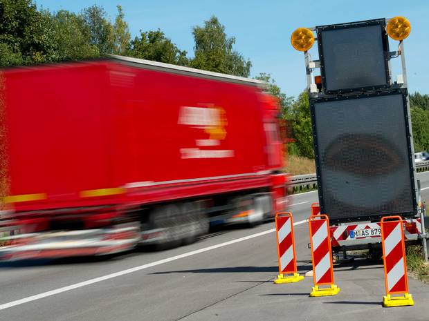 Avusturya'da Onlarca Mülteci Ölü Bulundu