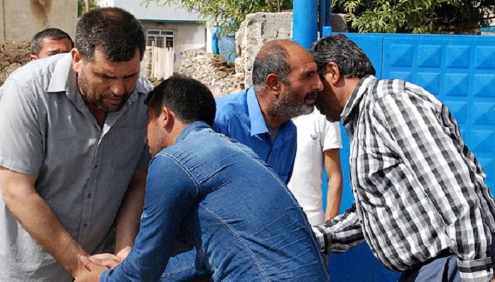 Biri Asker Diğeri PKK’lı iki Teyze Çocuğunun Taziyeleri Birlikte Kabul Edildi