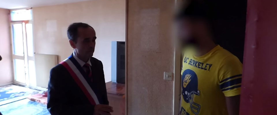 İslam Karşıtı Başkan Suriyelileri Kovdu