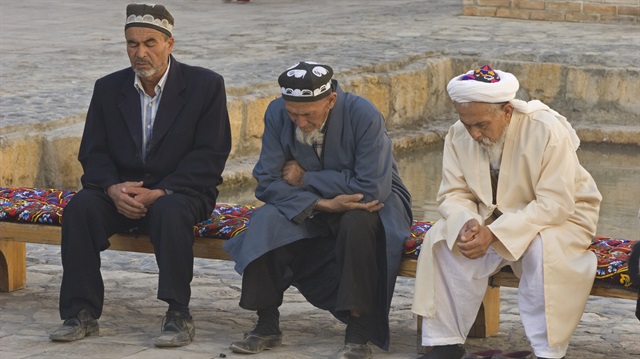 Özbekistan'da Müslümanlara Zülüm Sürüyor
