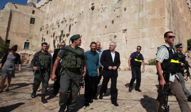 İsrail, İbrahim Camii'ni Müslümanlara Kapatıyor