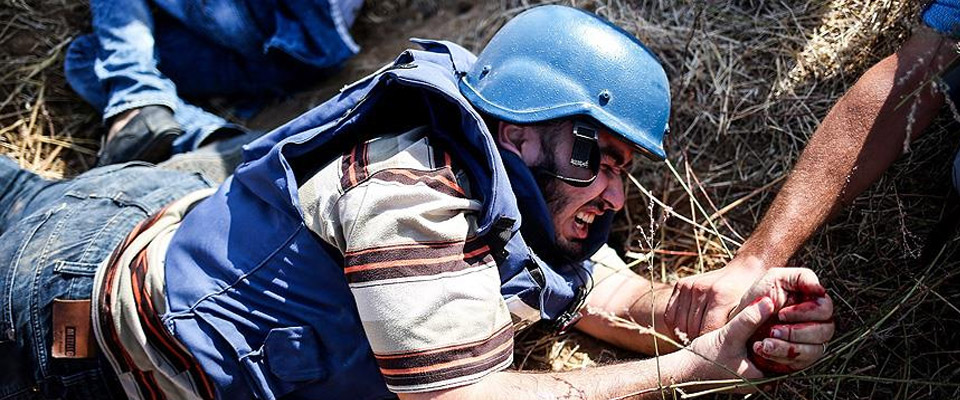 İsrail Gazze Sınırında Ateş Açtı