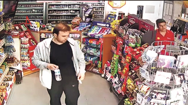 Kritik İsim Kamerada