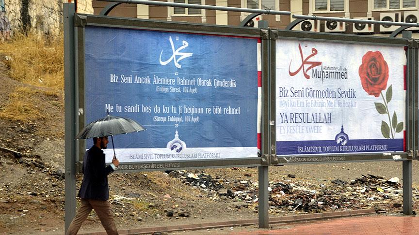 Diyarbakır'da Asılan Afişe 'Afişli'Tepki